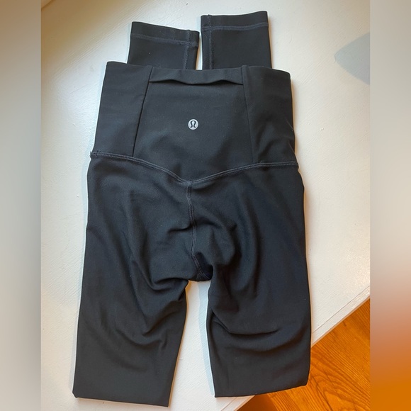 Lululemon Leggings Like New size 2 - Picture 1 of 4